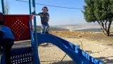 חצר דרך האבות